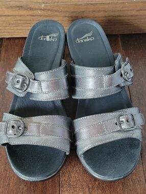 Dansko Women’s Metallic Silver Slide Sandals Size 42